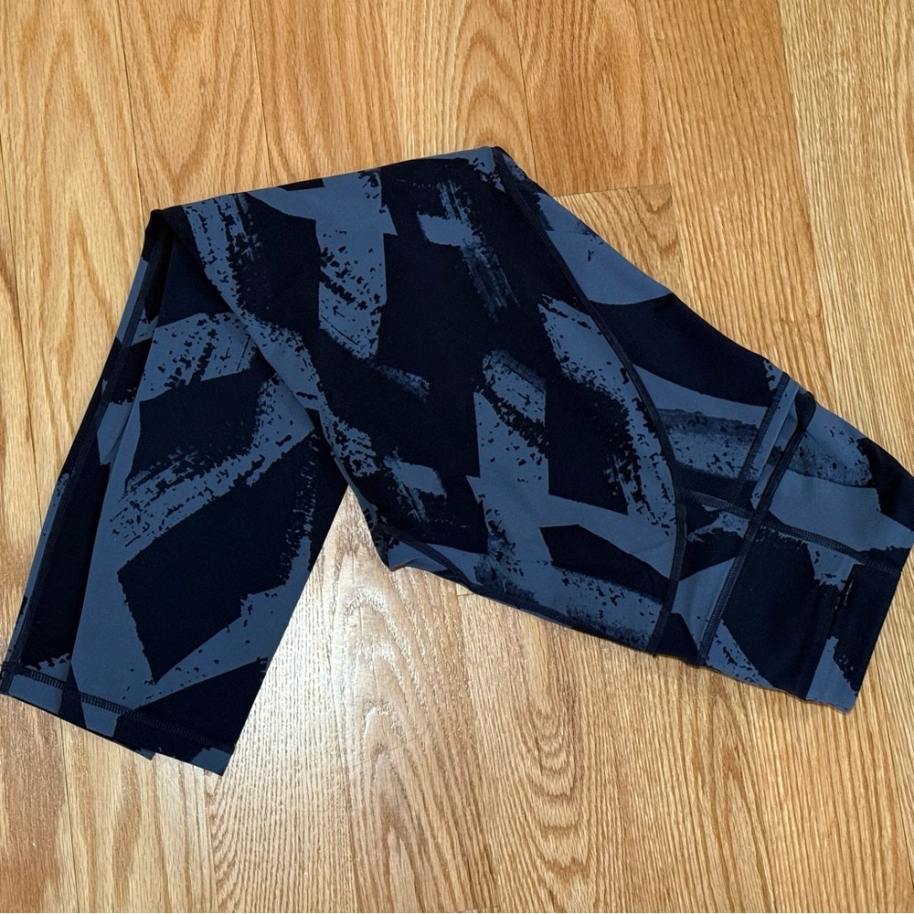 Sweaty Betty Printed Power Leggings - Picture 2 of 13